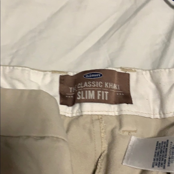42x30 Slim Fit Khakis Old Navy Brand - Picture 2 of 3
